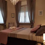 Centre House Apartment *