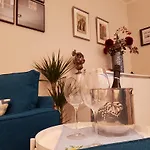 Apartment Centre House Parma